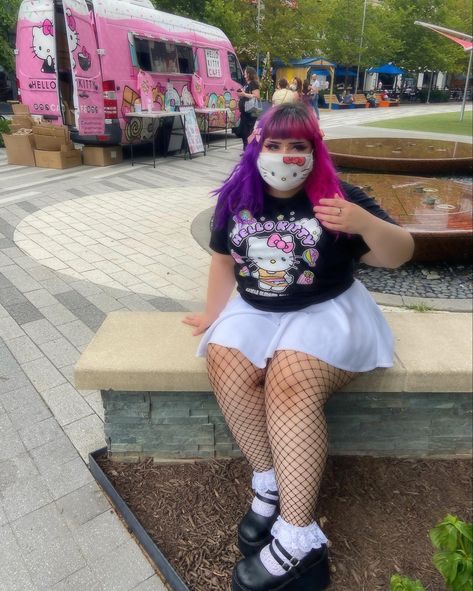 #hellokitty #sanrio #hellokittycafe #hellokittycafetruck #tiktok #alt Plus Size Egirl Outfit, Egirl Plus Size, Chubby Goth Outfit, Goth Outfits Plus Size, Alt Plus Size, Hello Kitty Cafe Truck, Cafe Truck, Plus Size Alt Fashion, Plus Size Alt