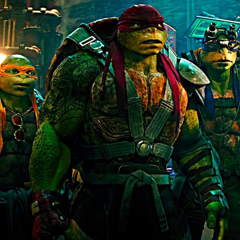 𝐓𝐚𝐠𝐬: #raphael #tmnt #ninjaturtles #movie #film #icon #icons #pfp #profilepicture #tmntraphael Tmnt Movie 2016, Pfp Movie, Ninja Turtles 2014, Tmnt Human, Boy Cartoon Characters, Teenage Mutant Ninja Turtles Movie, Raphael Ninja Turtle, Raphael Tmnt, Marvel Comics Vintage