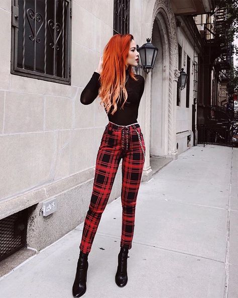 Winter Hipster, Moda Ulzzang, Girl Grunge, Mode Grunge, Grunge Outfit, Style Gothic, Fashion Goals, Winter Ideas, Alternative Style