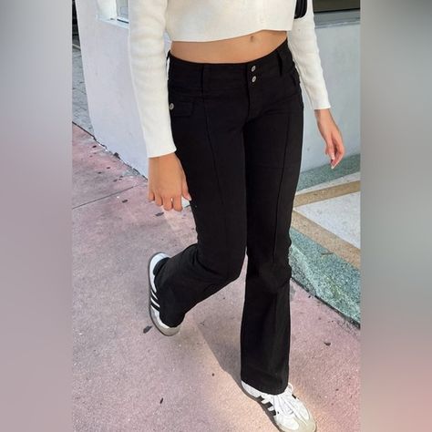 Brandy Melville Black Agatha Pants Agatha Pants, Downtown Girl Style, Low Rise Flare Pants, Brandy Melville Pants, Pants Cute, Downtown Girl, Girl Style, Cute Black, Flare Pants