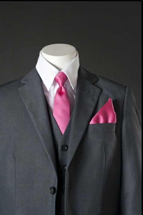 Dark Gray Suit With Pink Tie, Wedding Suits Men Pink, Suit With Pink Tie, Gray Tux, Pink Tux, Groomsmen Black, Grooms Suits, Dark Grey Suit, Pink Bridal Party