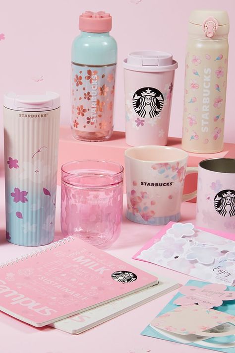 Starbucks Merchandise, Starbucks Bottles, Trendy Water Bottles, Sakura Flowers, Pink Sakura, Mug Display, Seasonal Drinks, Cherry Blossom Season, Collage Phone Case