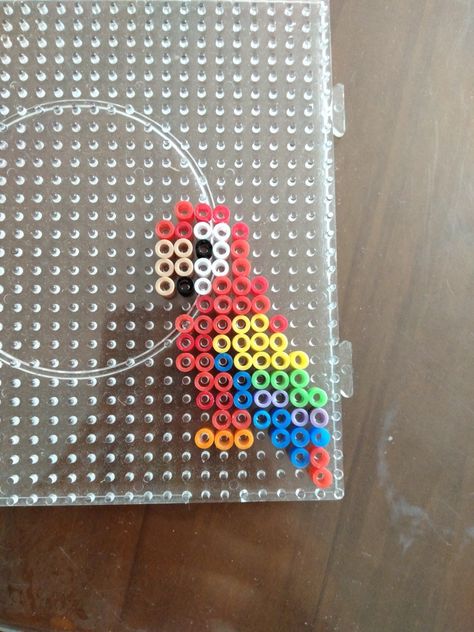 Parrot Parrot Fish, Perler Creations, Easy Perler Beads Ideas, Fuse Bead Patterns, Perler Art, Perler Crafts, Motifs Perler, Melty Beads, Gnome Patterns