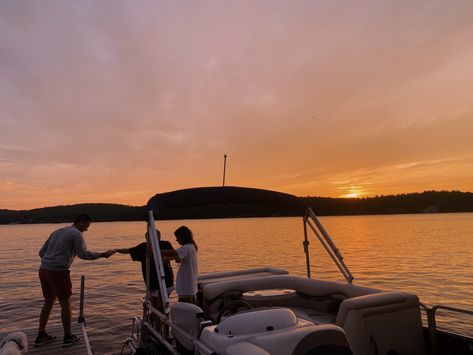 Summer Cabin, Lake Dock, Lake Girl, Sunset Lake, Lake Boat, Summer Lake, Lake Sunset, Summer Plans, Boat Dock