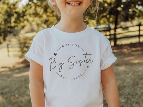 Big Sister Shirt Ideas, Big Sister Shirts, Gender Reveal Outfits For Mom, Big Sister Announcement Shirt, Gender Reveal Outfits, Big Sister T Shirt, Big Sister Announcement, Big Sister Gifts, Big Sis