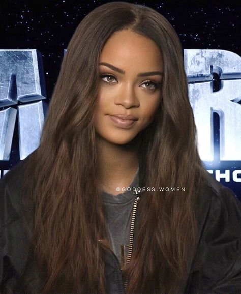 Rihanna Light Brown Hair, Rihanna Hairstyles Long, Rihanna Brown Hair, Rihanna Long Hair, Rihanna Hair Color, Rihanna Curly Hair, Rhianna Hairstyles, Rihanna Hair, Goddess Women