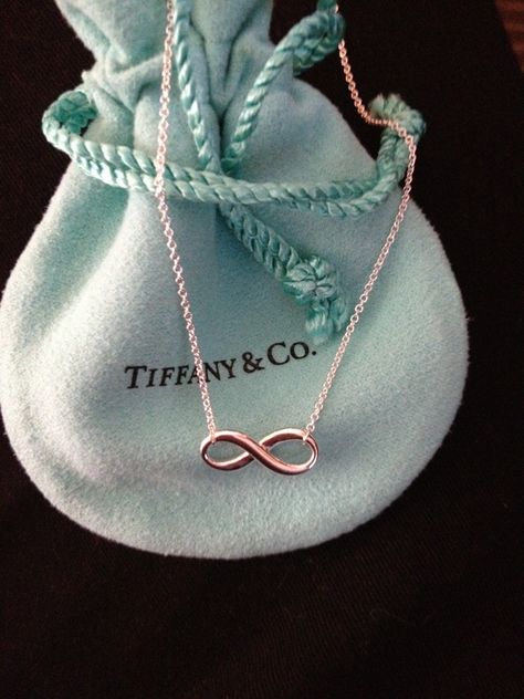 Infinity necklace- from tiffany's Colar Tiffany E Co, Tiffany's Jewelry, Infinity Necklace, Birthday List, Valentino Rockstud, Olivia Palermo, Tiffany And Co, Kinds Of Shoes, Old Hollywood Glamour