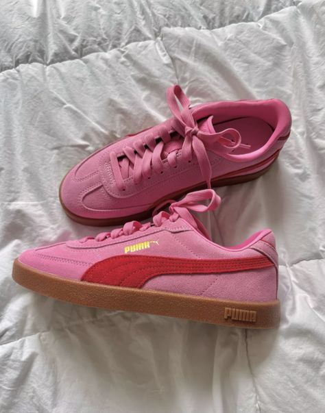 a very demure and cutsy pair that completes a very mindful outfit Puma Sneakers Womens, Sneakers Womens, Puma Sneakers, Puma Women, Fashion Sneakers, Sneakers Fashion, For Free, Sneakers, Free Shipping