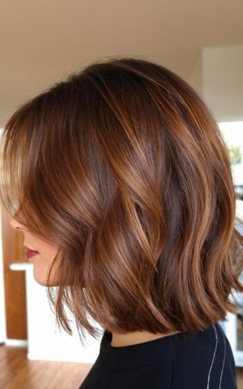 Light Brown Hair With Red Highlights Caramel, Auburn Long Bob Hairstyles, Amber Bob Hair, Fall Balayage Light Brown, Short Brown Hair With Auburn Balayage, Short Hair Golden Brown, Honey And Copper Highlights, Hoc Spring Hair, Reddish Brown Hair With Highlights Short