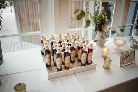 Vanilla Extract Wedding Favors, Vintage Glam Wedding, Creative Wedding Favors, Favors Ideas, Unique Favors, Favors Sign, Unique Wedding Favors, Tuxedo Wedding, Lavender Wedding