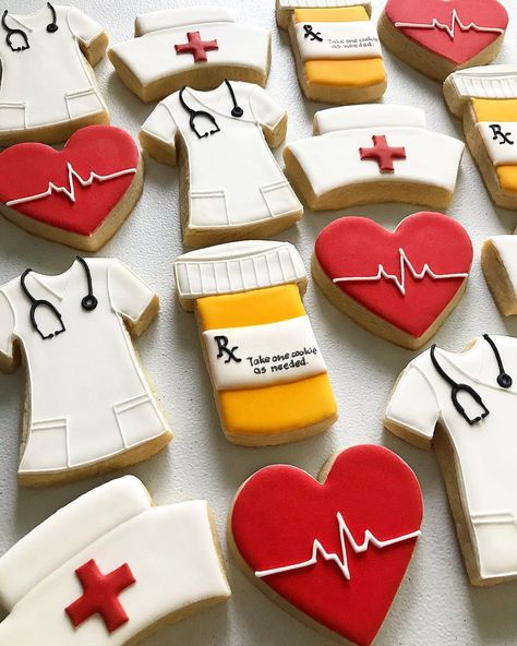 Nurse Cookies Royal Icing, Nurse Cookie Ideas, Nurses Week Cookies, Nurse Cookies Decorated, Nurse Sugar Cookies, Nursing Decorations, Nurses Cookies, Nurse Appreciation Cookies, Nursing Cookies