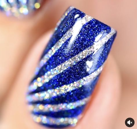 Blue And Silver Christmas Nails, Chanukah Nails, Royal Blue Christmas Nails, Nails Christmas Blue, Dark Blue Christmas Nails, Nails Blue And Silver, Blue Christmas Nails Winter, Royal Blue And Silver Nails, Silver Christmas Nails