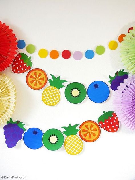 Fruit Bar Ideas, Fruit Party Ideas Kids, Fruit Party Decorations, Drinks Station, Fruit Birthday Party, Fruit Crafts, Preschool Decor, Fruit Birthday, Preschool Classroom Decor