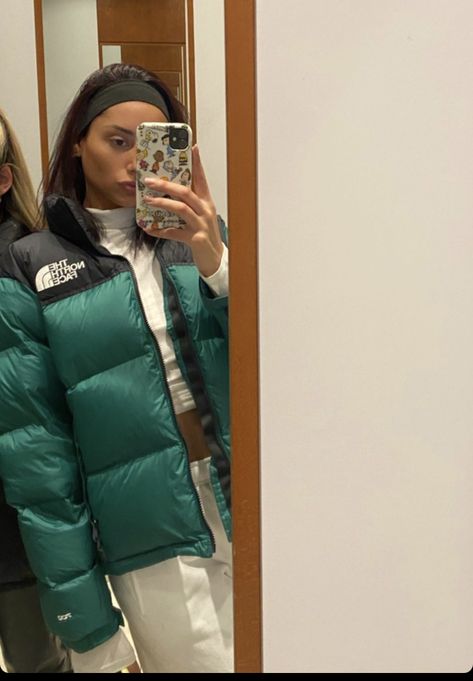 Green North Face Puffer, North Face Puffer Outfit, Green North Face Jacket, Green North Face, Puffer Outfit, Northface Puffer, North Face Nuptse, North Face Puffer Jacket, Puffy Jacket