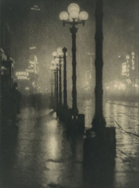 Alvin Langdon Coburn: Pictorialist Pioneer of the United States – 31 Picturesque Vintage Photos Express His Photography Style in the Early 20th Century ~ vintage everyday British Journal Of Photography, Edward Weston, Robert Frank, Rainy Night, Ansel Adams, Foto Art, White Photo, Dark Night, Underworld