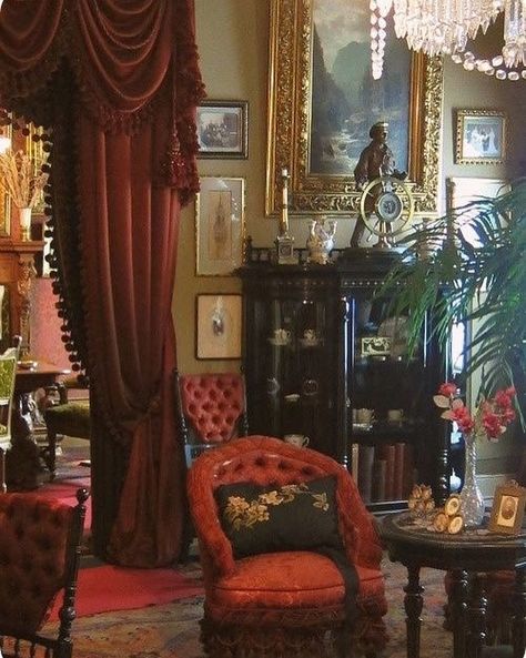 Velvet Beds, Victorian Rooms, Victorian House Interiors, Victorian Parlor, Victorian Living Room, Victorian Home Interior, Victorian Home Decor, Steampunk House, Victorian Interior