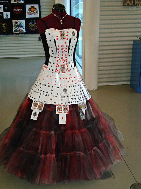 TRASHION FASHION EXHIBIT 2012 by Urban Woodswalker, via Flickr. Wonder how the skirt was ulti colored Trash Fashion, Recycled Outfits, Heart Costume, Queen Of Hearts Costume, Recycled Dress, Paper Dress, Weird Fashion, Recycled Fashion, Upcycled Fashion