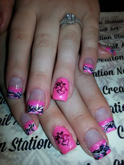 muddy girl camo nails #muddygirlcamo #countrygirlnailart #camonails Muddy Girl Camo Nails, Halloween Wedding Nails, Wedding Nails Art, Hunting Nails, Pink Camo Nails, Camo Nail Art, Camo Nail Designs, Diy Gothic, Camouflage Nails