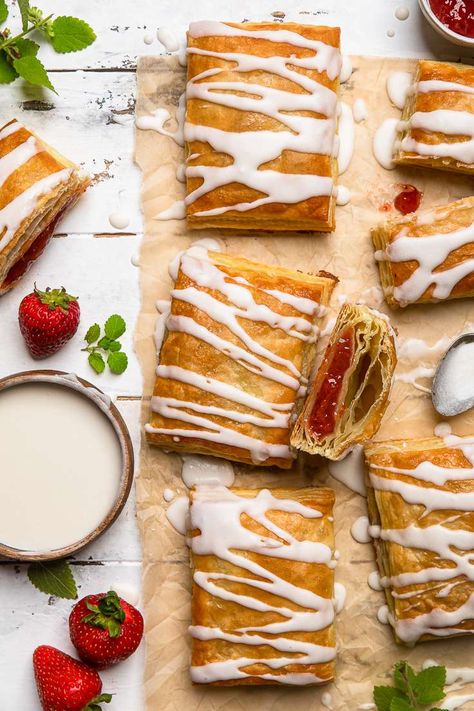 Vegan Toaster Strudels Easy Vegan Brunch, Toaster Strudel Recipe, Brunch Recipes For A Crowd, Toaster Strudel, Vegan Brunch Recipes, Recipes For A Crowd, Pepperidge Farm Puff Pastry, Strudel Recipes, Gluten Free Puff Pastry