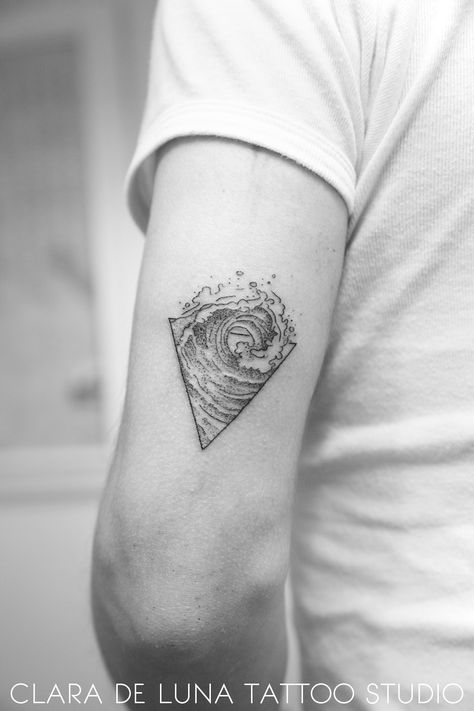 Geometric Sea Tattoo, Triangle Wave Tattoo, Wave Tattoo Men, Amir Tattoo, Small Geometric Tattoo, Harry Tattoos, Wave Tattoo Design, Stunning Tattoos, Inner Bicep Tattoo