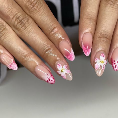 So pretty and pink, and can we appreciate the lil 3d flower, gotta be my best one yet! Inspo from @curedbyfx . . . #bristolnailart #bristolnails #bristolgelx #nailinspo #summernails #pinknails #3dflowers #shellnails Nails Xoxo, Long Nail Designs, Flower Nail Designs, Cute Gel Nails, Birthday Nails, Classy Nails, Nails Inspo, Dope Nails, Flower Nails