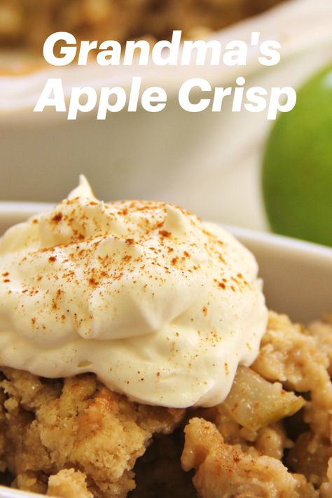 Apple Crisp
Easy Dessert Homemade Apple Crisp, Apple Cinnamon Oatmeal, Homemade Apple, Apple Slices, Apple Crisp, Cinnamon Apples, Family Favorites, A Family, Baking