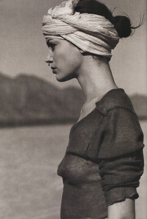 Sibyl Buck, 90s Makeup, Aquarius Season, Ordinary People, Bohol, Foto Art, Vintage Vogue, Turbans, Mode Inspiration