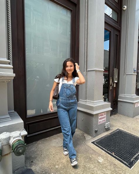 Levi’s Overalls, Overalls Fashion, Girls Denim, Blazer Outfits, Denim Overalls, Spring Outfits, Fashion Shoes, Overalls, Women's Fashion