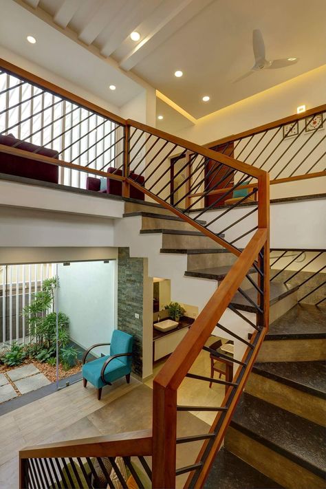 Indoor Steps Ideas Stairs Living Rooms, Indoor Steps Ideas Stairs, Indoor Steps, Internal Stairs, Staircase Interior, Lilly Pond, Interior Stair Railing, Staircase Interior Design, Stair Railings