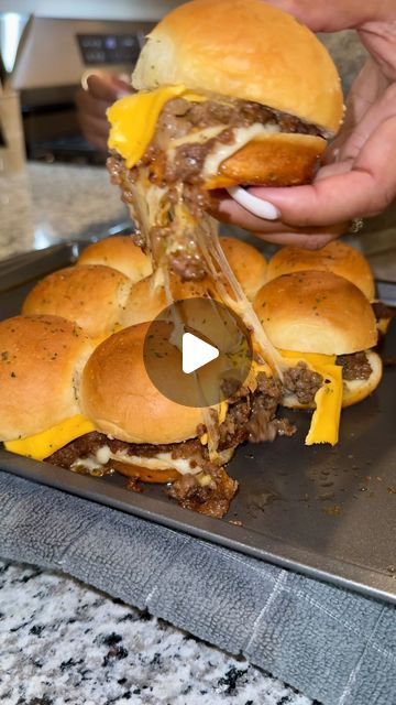 Slider Burgers Hawaiian Rolls, Sliders For Parties, Sliders In Oven, Mini Hamburger Buns, Sausage Recipes Ground, Cheese Burger Sliders, Cheese Steak Sliders, Sliders Recipes Hamburger, August Meals