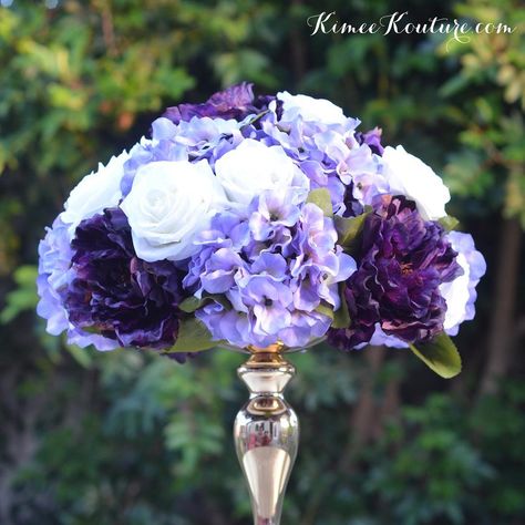 79 Likes, 3 Comments - KimeeKouture (@kimeekouture) on Instagram: “KimeeKouture.com Plum PEONIES, Lavender HYDRANGEAS, Ivory ROSES. Wedding Centerpiece Arrangement.…” Purple Centerpieces, Hall Decorations, Simple Wedding Flowers, Wedding Motifs, Quinceanera Decorations, Event Display, Bridal Shower Centerpieces, Ivory Roses, Shower Centerpieces