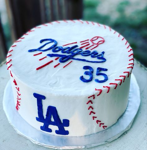 Dodgers Baseball Cake, Dodger Birthday Cake, Dodger Cake Ideas, Dodgers Cake Birthdays, Dodgers Party Ideas, Dodger Birthday Party Ideas, La Dodgers Cake, La Dodgers Birthday Party, Dodger Party