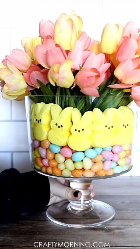 Diy – Velikonoce, Easter Table Decor, Trifle Bowl, Tafel Decor, Easter Centerpiece, Easter Decorations Diy Easy, Easter Crafts Diy, Easter Centerpieces, Easter Dinner