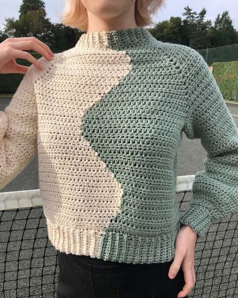 Crochet Sweater Pattern Easy, Crochet Wear, Summer Vision, Crochet Sweater Pattern Free, Winter Top, Cardigan Design, Colorblock Sweater, Crochet Inspo, Crochet Inspiration