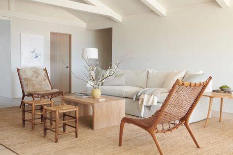 Jenni Kayne Ranch, Ranch Living Room, California Living Room, Coastal Cowgirl Aesthetic, Ranch Living, Living Room Redesign, California Ranch, Perfect Ten, Long Dining Table