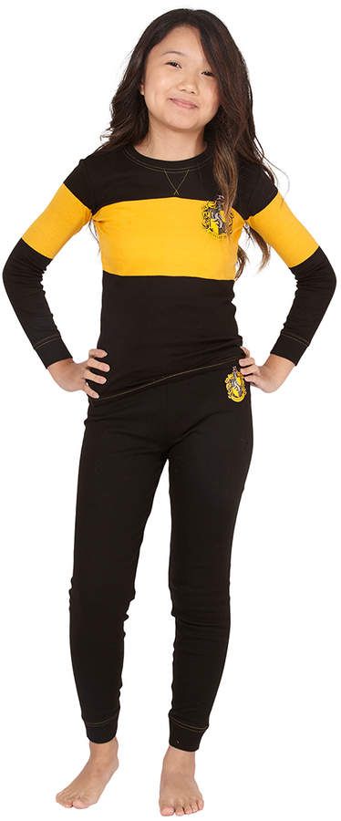 Harry Potter Black 'Hufflepuff' Varsity Quidditch Pajama Set - Girls Pajamas For Teens, Harry Potter Quidditch, Tartan Pants, Cotton Pajama Set, Swimsuit Collection, Cozy Pajamas, Pajamas Comfy, Short Pj Set, Trendy Swimwear