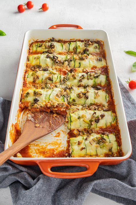 Zucchini And Ricotta Recipes, Zucchini And Ricotta, Caneloni Recipe, Ricotta Cannelloni, Paleo Ideas, Pasta Substitute, Roll Ups Recipes, Ricotta Recipes, Bake Zucchini