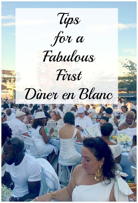 Picnic Dinner Party, All White Party Outfits, Porch Party, Modern Table Decor, White Party Decorations, White Party Outfit, Food To Eat, White Dinner, All White Party