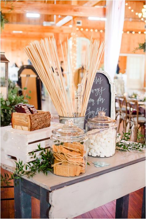 Boho Smores Bar, Smores Bar Wedding Reception, Smores Cart Wedding, S’mores Station Ideas, Smore Wedding Favours, Smores Bars Wedding, Smores Wedding Bar, Smores Wedding, Smore Station Wedding