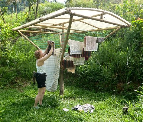 2x4 Projects, Clothes Dryer, Homestead Survival, Rope Crafts, Earthship, Camping Ideas, Off Grid Living, Diy Pallet, Furniture Outdoor