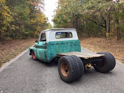 1964 - 66 Chevy C10 with a flatbed and dually rear axle. Flatbed Truck Ideas, Flatbed Truck, 72 Chevy Truck, Truck Flatbeds, Dually Trucks, Shop Truck, Rat Rods Truck, Farm Trucks, Truck Ideas