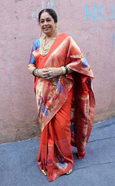 Designer Paithani Saree, Bollywood Style Paithani Silk Traditional Wear With Motifs, Bollywood Style Pre-draped Paithani Silk Saree With Motifs, Kirron Kher Saree, Paithani Saree, All Over Paithani Saree, Kirron Kher, Chintamani Color Paithani, Modern Saree