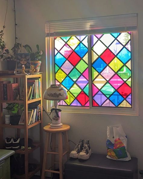 Stained Glass Apartment, Diy Stained Glass Window Renter Friendly, Stained Glass Room Decor, Renter Friendly Stained Glass Window, Fake Stain Glass Windows Diy, Rent Friendly Diy, Fake Stained Glass Window, Fake Stained Glass Diy, Rent Friendly Decorating