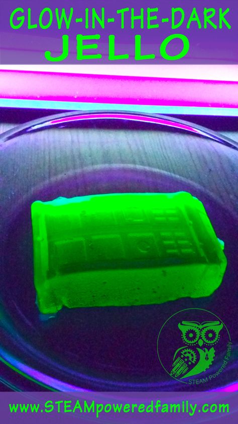 Need ideas for a party or camp out? Why not try glow in the dark jello? Perfect for Halloween! Ours is with a Doctor Who twist! Kid approved! Glow In The Dark Jello, Halloween Stem Activities, Daycare Projects, Bachelorette Party Games Drinking, Material Reference, Jello Recipe, Glow In Dark Party, Glow Stick Party, Slime Party