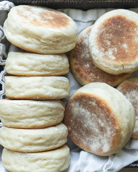 Sourdough Discard English Muffins (overnight or same day) Discard English Muffins, Discard Desserts, Sourdough Discard English Muffins, Sourdough Discard Bread, Sourdough English Muffin Recipe, Easy Sourdough Discard Recipes, Discard Bread, Homemade Sourdough Bread Recipes, Easy Dough