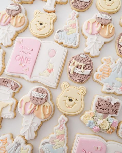 Winnie The Pooh First Birthday Cookies, Winnie The Pooh Birthday Cookies, Pooh Cookies, Classic Winnie The Pooh Cookies, Winnie The Pooh Baby Shower Cookies, Winnie The Pooh Sugar Cookies, Winnie The Pooh Birthday Party Girl 1st, Winnie The Pooh Cookies, Winnie The Pooh First Birthday Girl