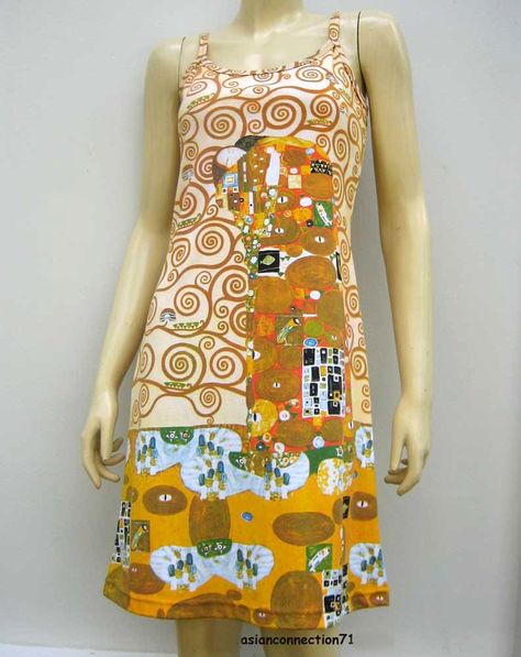 Klimt dress | GUSTAV KLIMT | Pinterest Capitol Hill Style, Gustav Klimt Art, Klimt Art, Printed Art, The Embrace, Art Dress, Gustav Klimt, Hand Print, Colourful Outfits