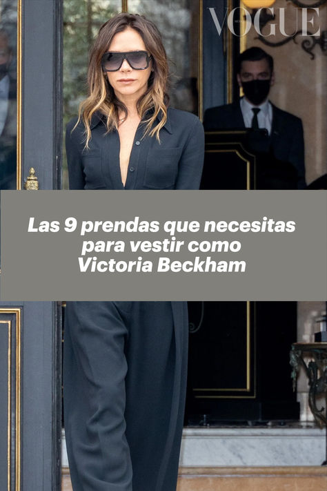 Victoria Beckham es toda una inspiración en temas de estilo. Vogue reúne las 9 prendas esenciales que siempre tiene en su armario y que siempre la hacen ver bien. Victoria Beckham 2024, Victoria Beckham Outfits, Victoria Beckham, Vogue