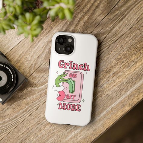 Grinch Phone Case, Grinch Design, Classic Holiday Movies, Phone Case Diy Paint, Color Decoration, Christmas Phone Case, Iphone Cases Cute, Holiday Movie, Christmas Drawing