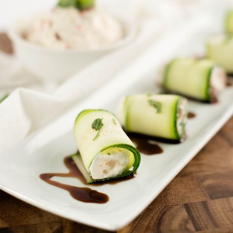 Try these delectable Zucchini Ribbon Roulades, stuffed with goat cheese and sun-dried tomatoes, for a quick and easy appetizer that everyone will enjoy! Salad Croutons, Crouton Salad, Zucchini Ravioli, Goat Cheese Appetizer, Zucchini Ribbons, Healthy Appetizer, Goat Cheese Recipes, Healthy Appetizer Recipes, Quick And Easy Appetizers